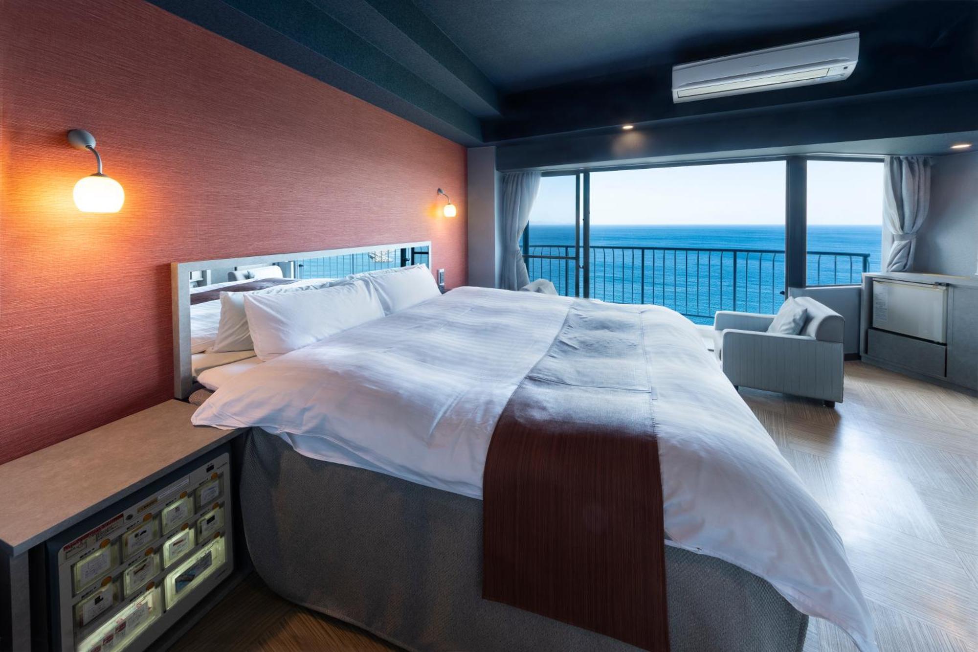 Isahaya Nagasaki Chapel Coconuts Hotel ＆Resort מראה חיצוני תמונה