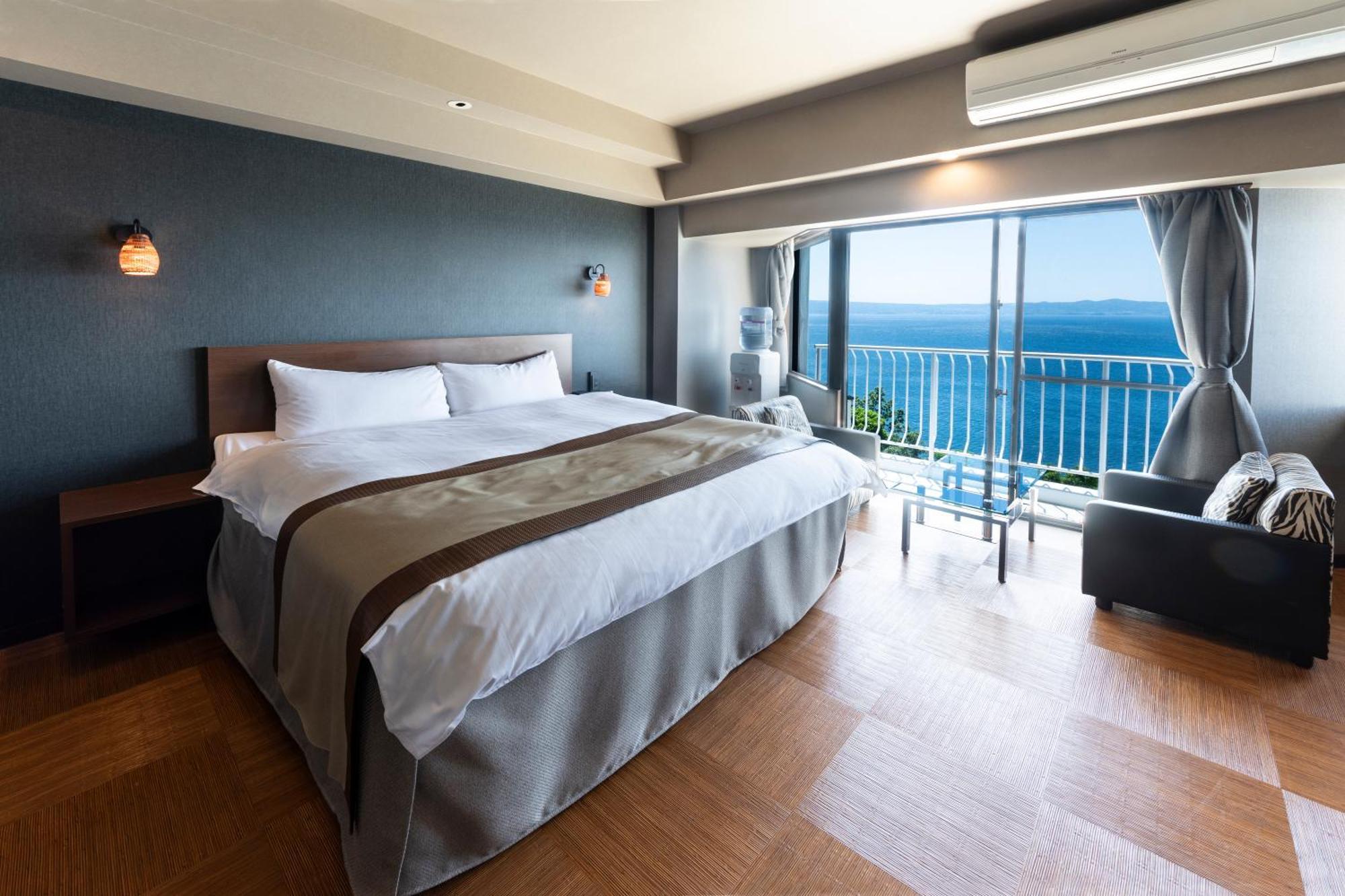 Isahaya Nagasaki Chapel Coconuts Hotel ＆Resort מראה חיצוני תמונה