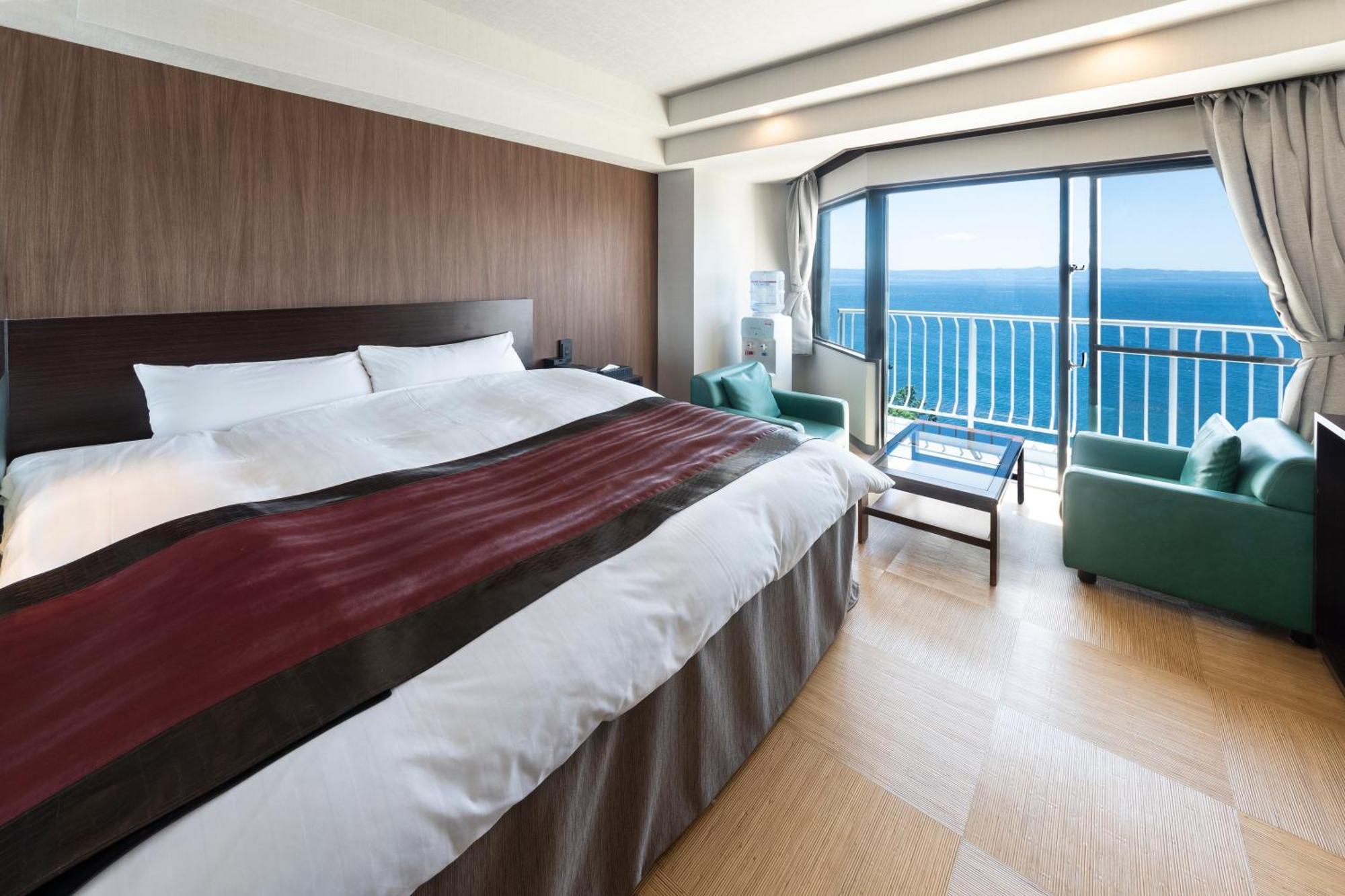Isahaya Nagasaki Chapel Coconuts Hotel ＆Resort מראה חיצוני תמונה