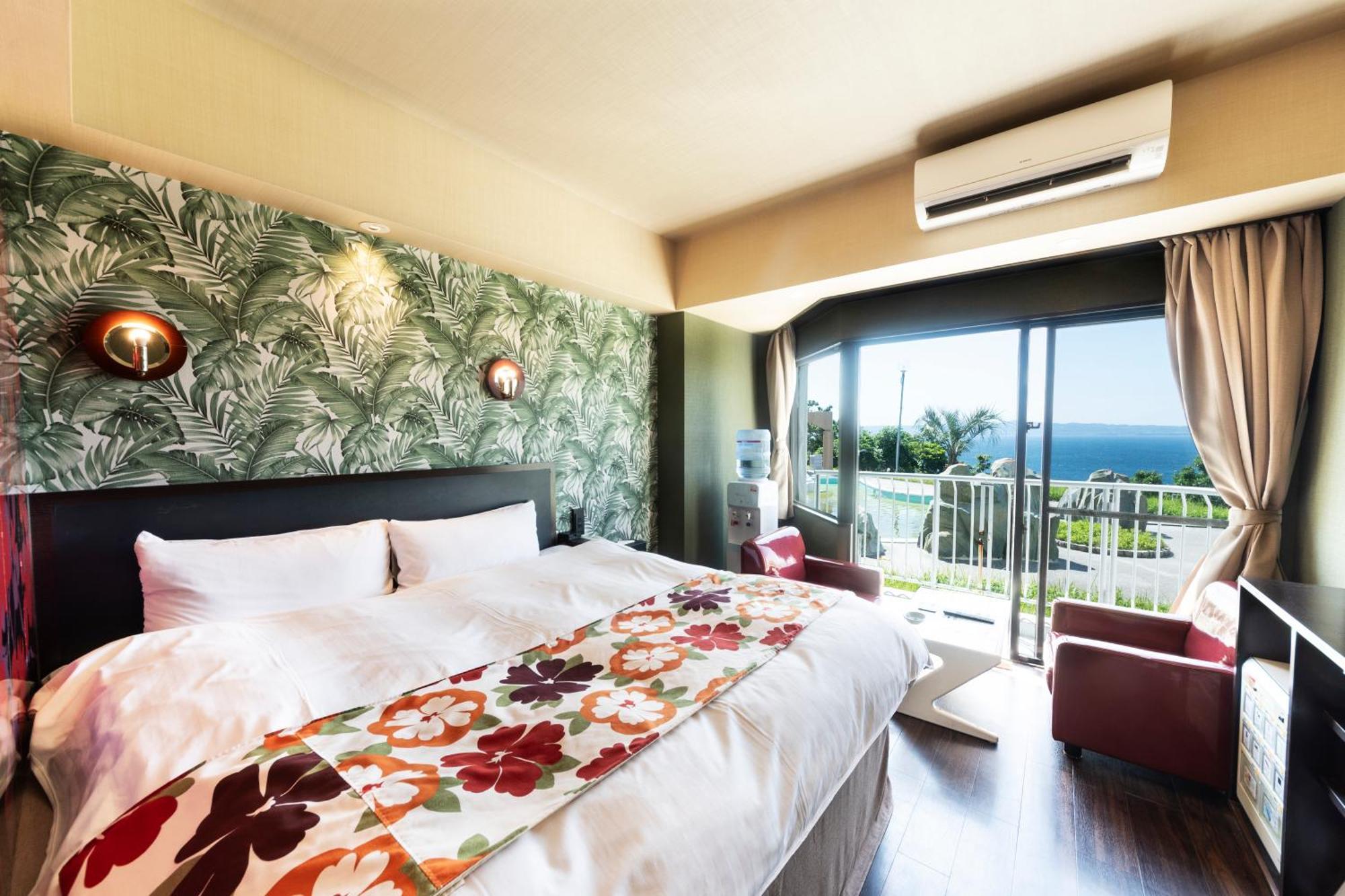 Isahaya Nagasaki Chapel Coconuts Hotel ＆Resort מראה חיצוני תמונה