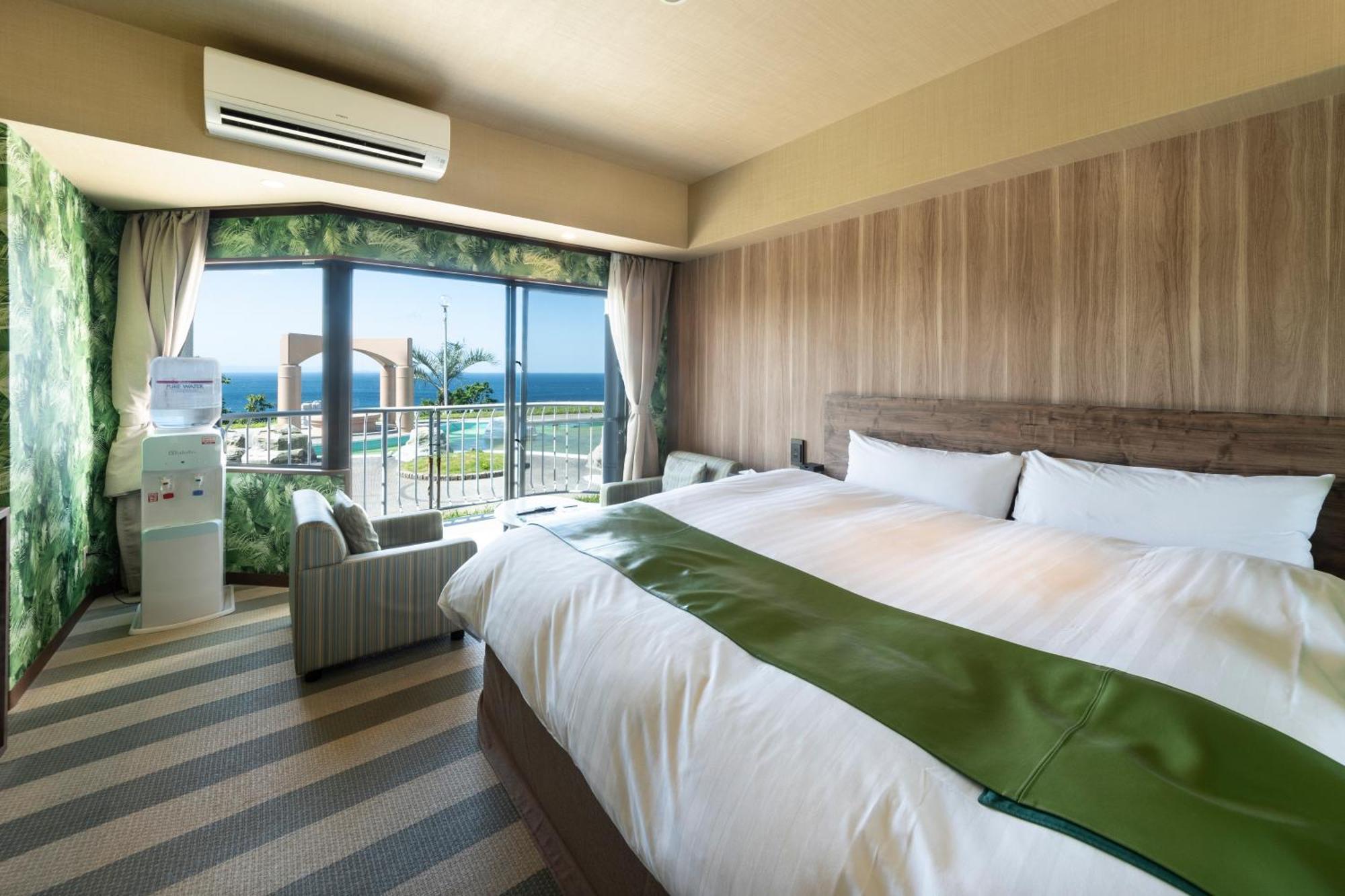 Isahaya Nagasaki Chapel Coconuts Hotel ＆Resort מראה חיצוני תמונה